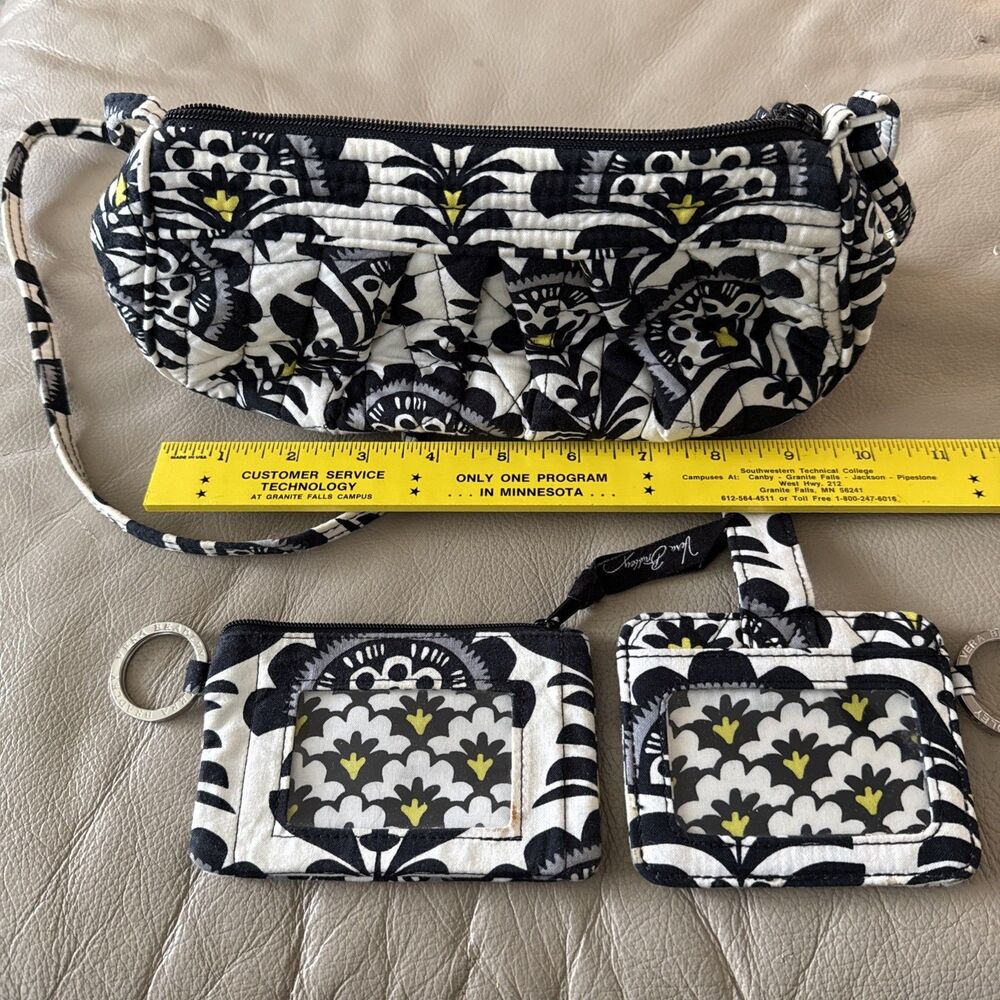 Vera Bradley Fanfare White BlackYellow Crossbody Bag Frannie Purse Card/Chg